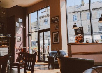 Xero degrees CP : Best Place to eat out at CP 1 leather chairs in restaurant