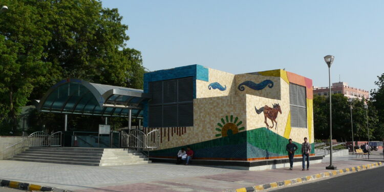 Humayun Tomb Nearest Metro Station